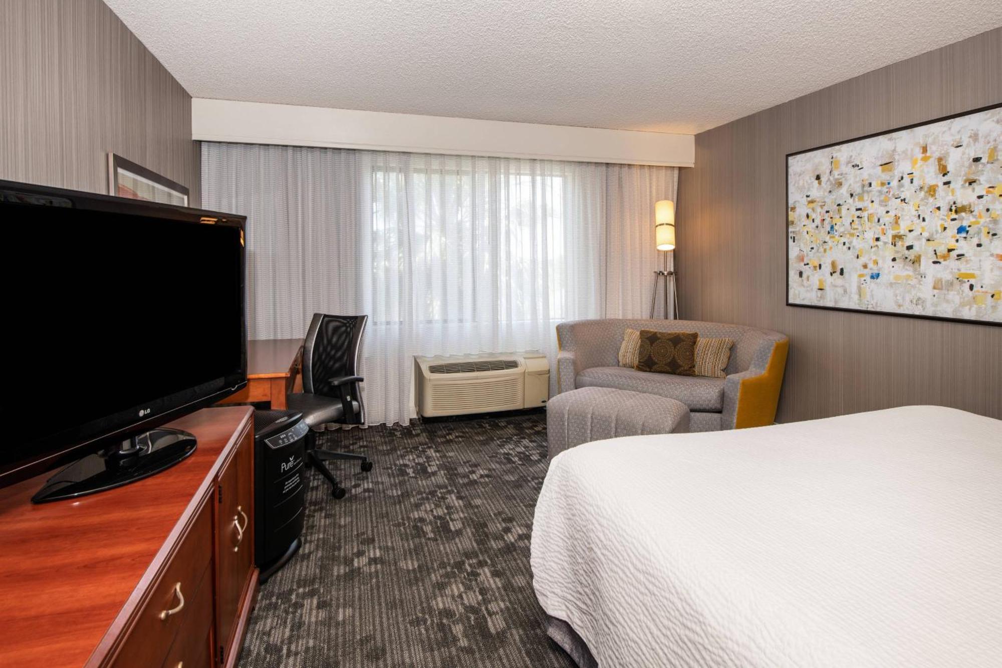 Courtyard By Marriott Newark Silicon Valley Exterior foto